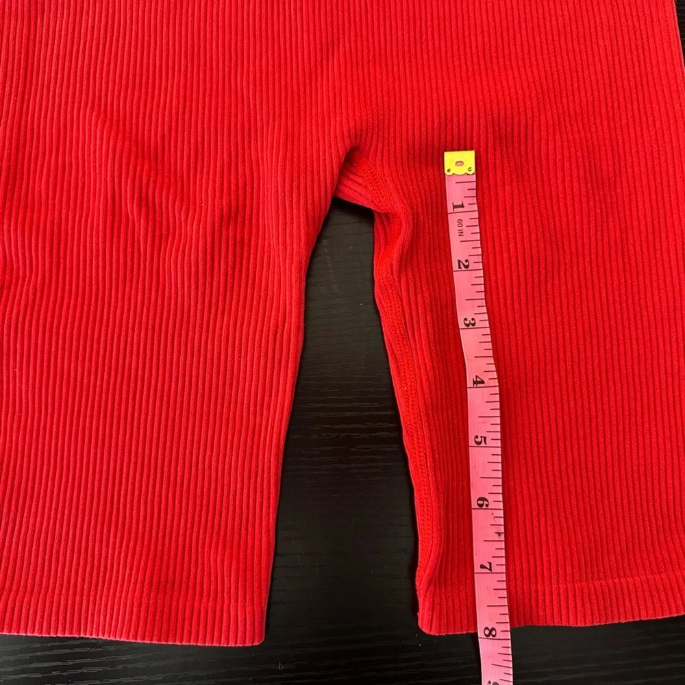 Zara Women's Red Ribbed Athletic Shorts